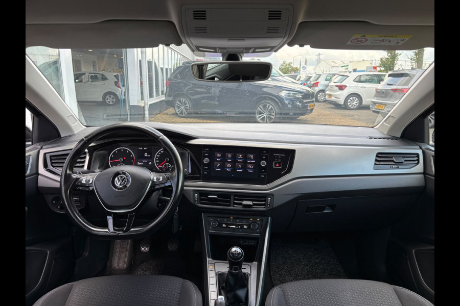 Volkswagen Polo 1.0 Highline | Apple Carplay | Stoelverwarming | Parkeersensoren | Navi