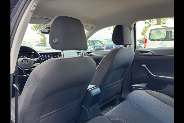 Volkswagen Polo 1.0 Highline | Apple Carplay | Stoelverwarming | Parkeersensoren | Navi