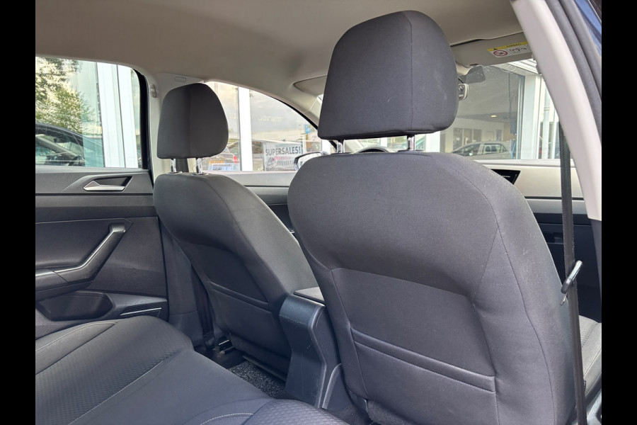 Volkswagen Polo 1.0 Highline | Apple Carplay | Stoelverwarming | Parkeersensoren | Navi