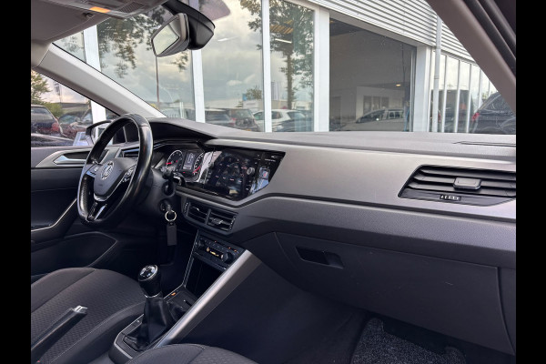Volkswagen Polo 1.0 Highline | Apple Carplay | Stoelverwarming | Parkeersensoren | Navi
