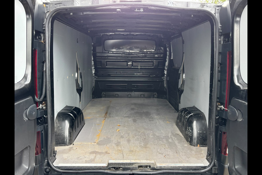 Renault Trafic 2.0 dCi 145 T29 L2H1 Comfort | Trekhaak | 3 Zitplaatsen | Achterruitrij Camera | Bluetooth