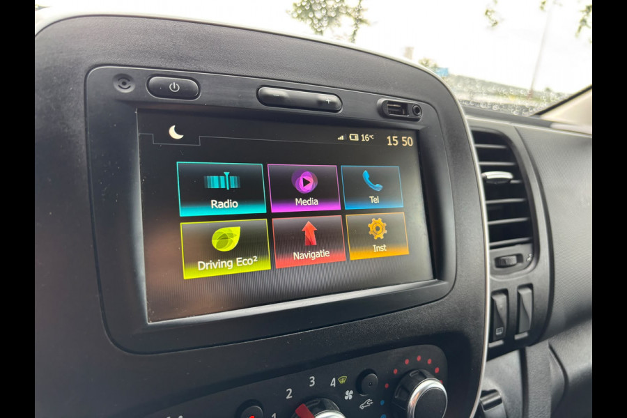 Renault Trafic 2.0 dCi 145 T29 L2H1 Comfort | Trekhaak | 3 Zitplaatsen | Achterruitrij Camera | Bluetooth