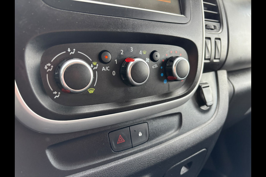 Renault Trafic 2.0 dCi 145 T29 L2H1 Comfort | Trekhaak | 3 Zitplaatsen | Achterruitrij Camera | Bluetooth
