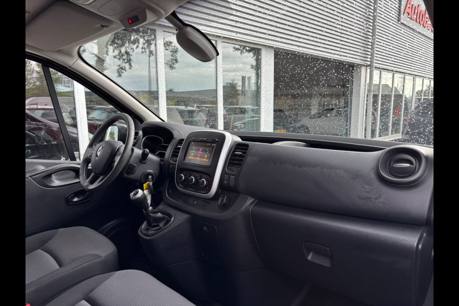 Renault Trafic 2.0 dCi 145 T29 L2H1 Comfort | Trekhaak | 3 Zitplaatsen | Achterruitrij Camera | Bluetooth