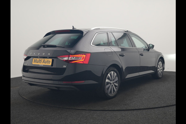 Škoda Superb Combi 1.4 TSI iV Business Edition PHEV 218pk Dealer O.H. | Adaptive Cruise | Camera | Stoelen Verwarmd | Apple Carplay | Navigatie | Crystal LED | DAB | Plug In Hybrid |
