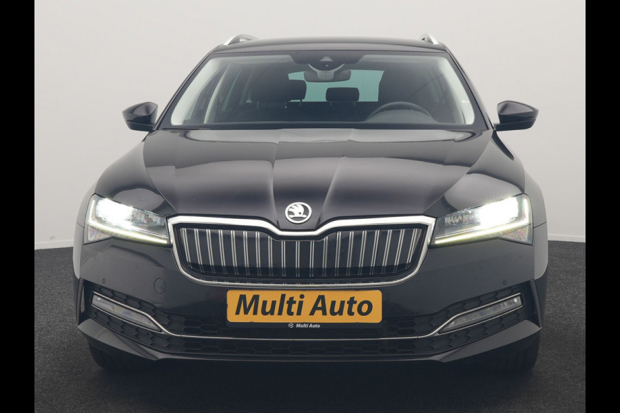 Škoda Superb Combi 1.4 TSI iV Business Edition PHEV 218pk Dealer O.H. | Adaptive Cruise | Camera | Stoelen Verwarmd | Apple Carplay | Navigatie | Crystal LED | DAB | Plug In Hybrid |