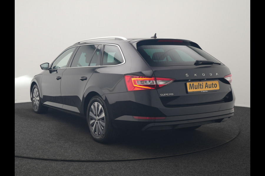 Škoda Superb Combi 1.4 TSI iV Business Edition PHEV 218pk Dealer O.H. | Adaptive Cruise | Camera | Stoelen Verwarmd | Apple Carplay | Navigatie | Crystal LED | DAB | Plug In Hybrid |