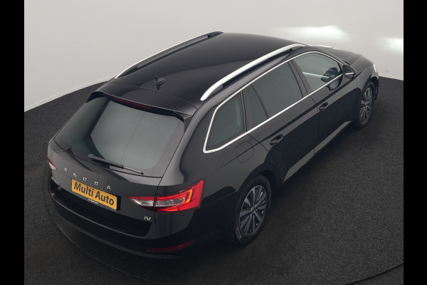 Škoda Superb Combi 1.4 TSI iV Business Edition PHEV 218pk Dealer O.H. | Adaptive Cruise | Camera | Stoelen Verwarmd | Apple Carplay | Navigatie | Crystal LED | DAB | Plug In Hybrid |