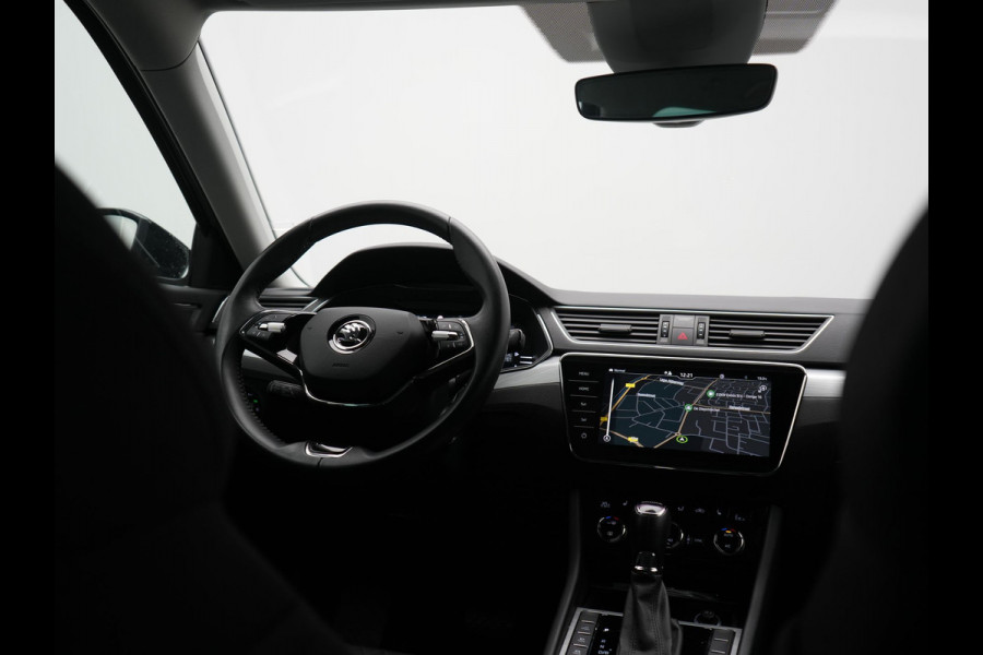 Škoda Superb Combi 1.4 TSI iV Business Edition PHEV 218pk Dealer O.H. | Adaptive Cruise | Camera | Stoelen Verwarmd | Apple Carplay | Navigatie | Crystal LED | DAB | Plug In Hybrid |