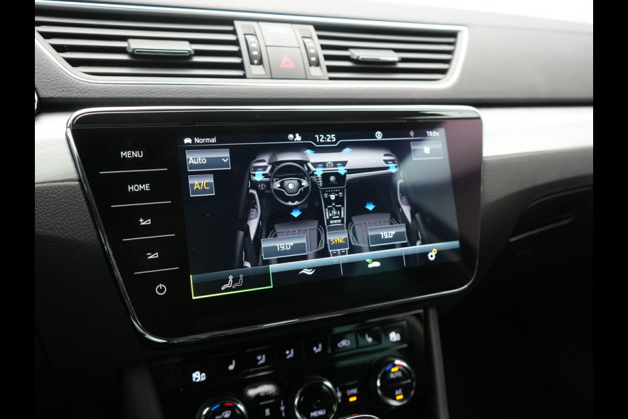 Škoda Superb Combi 1.4 TSI iV Business Edition PHEV 218pk Dealer O.H. | Adaptive Cruise | Camera | Stoelen Verwarmd | Apple Carplay | Navigatie | Crystal LED | DAB | Plug In Hybrid |