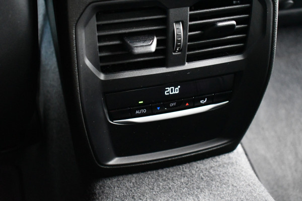 BMW 2 Serie Coupé M2 Carbon-dak NL-auto ACC H/K M-DriversPack E-zetels