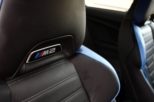 BMW 2 Serie Coupé M2 Carbon-dak NL-auto ACC H/K M-DriversPack E-zetels