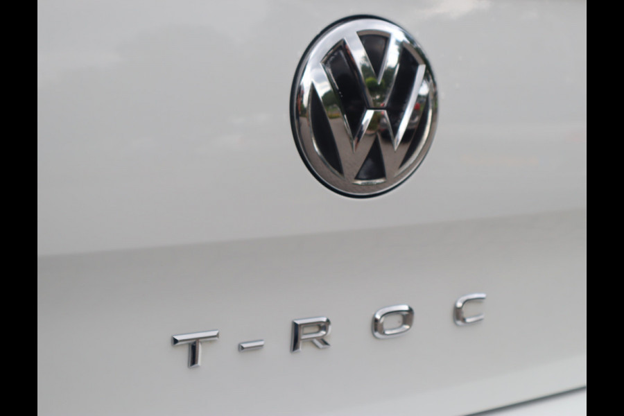 Volkswagen T-Roc 1.5 TSI Style Navi / Clima / Handgesch / Dealer onderhouden / Nieuwe Apk / BTW AUTO / 1e eigenaar / 150PK!