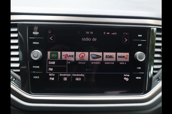 Volkswagen T-Roc 1.5 TSI Style Navi / Clima / Handgesch / Dealer onderhouden / Nieuwe Apk / BTW AUTO / 1e eigenaar / 150PK!