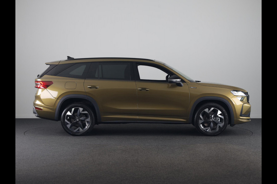 Škoda Kodiaq 1.5 TSI PHEV 204pk Sportline Business | Panoramadak | Trekhaak | Light & View | Adaptief onderstel | Canton Sound |