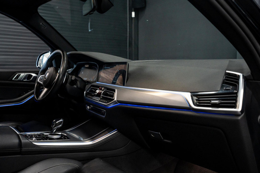 BMW X5 xDrive30d *Grijs kenteken / M-Sport / Panorama / HUD / Surround-view / Memory / Elektr. trekhaak*
