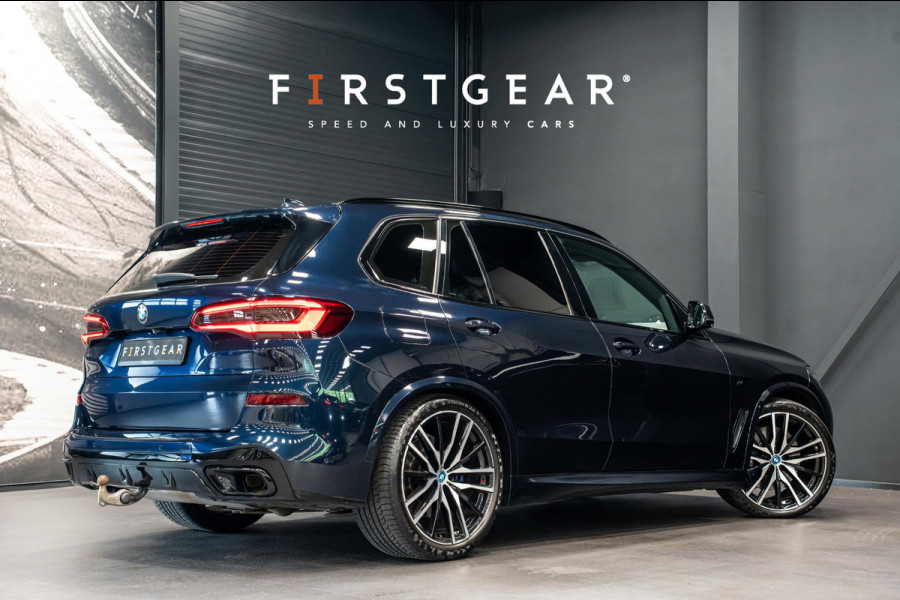 BMW X5 xDrive30d *Grijs kenteken / M-Sport / Panorama / HUD / Surround-view / Memory / Elektr. trekhaak*