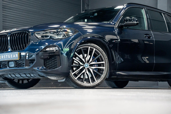 BMW X5 xDrive30d *Grijs kenteken / M-Sport / Panorama / HUD / Surround-view / Memory / Elektr. trekhaak*