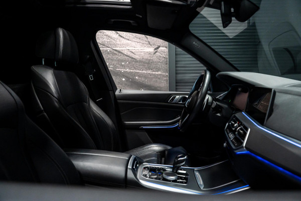 BMW X5 xDrive30d *Grijs kenteken / M-Sport / Panorama / HUD / Surround-view / Memory / Elektr. trekhaak*
