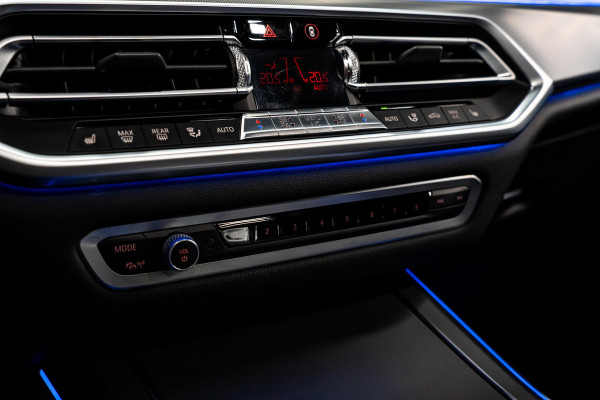BMW X5 xDrive30d *Grijs kenteken / M-Sport / Panorama / HUD / Surround-view / Memory / Elektr. trekhaak*