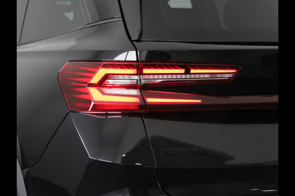 Škoda Kodiaq Sportline Business PHEV 1.5 TSI 204 pk 6 versn. DSG | Panoramadak | Trekhaak | Winterpakket | Elek. stoel | Adaptive Cruise | Blind Spot |