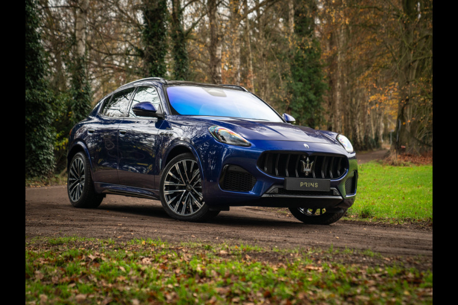 Maserati Grecale Modena 330pk | Pano-dak | Luchtvering | 21 inch | Stoelventilatie