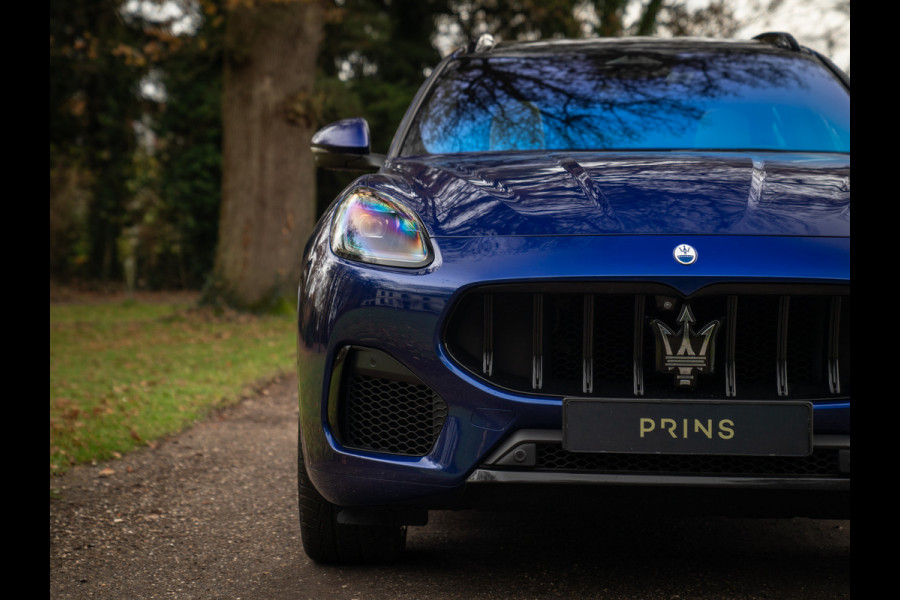 Maserati Grecale Modena 330pk | Pano-dak | Luchtvering | 21 inch | Stoelventilatie