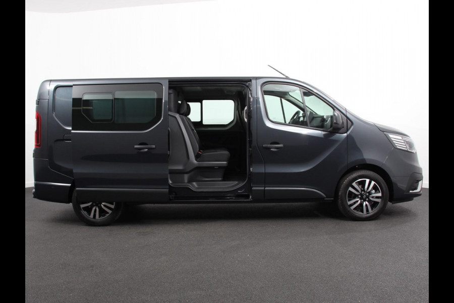 Renault Trafic 2.0 Blue dCi 150PK Automaat L2H1 Dubbele Cabine Navigatie Airco Lichtmetalen velgen Betimmering Trekhaak Camera Parkeersensoren Dab
