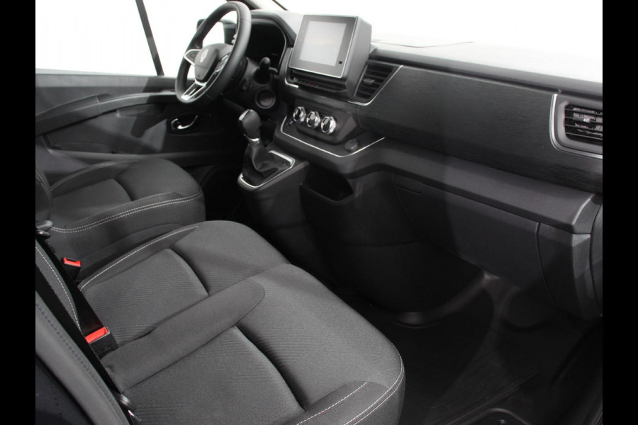 Renault Trafic 2.0 Blue dCi 150PK Automaat L2H1 Dubbele Cabine Navigatie Airco Lichtmetalen velgen Betimmering Trekhaak Camera Parkeersensoren Dab