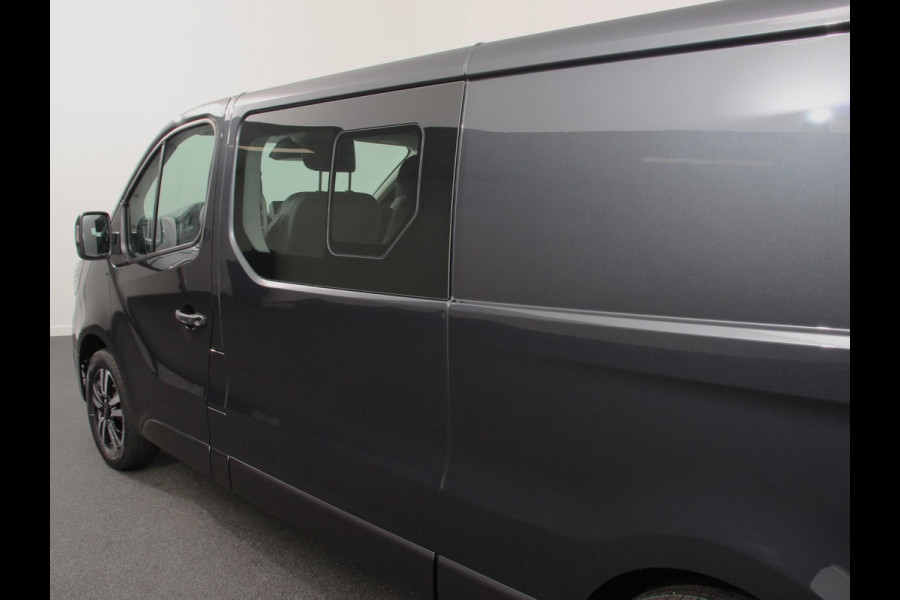 Renault Trafic 2.0 Blue dCi 150PK Automaat L2H1 Dubbele Cabine Navigatie Airco Lichtmetalen velgen Betimmering Trekhaak Camera Parkeersensoren Dab