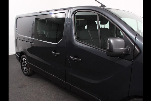 Renault Trafic 2.0 Blue dCi 150PK Automaat L2H1 Dubbele Cabine Navigatie Airco Lichtmetalen velgen Betimmering Trekhaak Camera Parkeersensoren Dab
