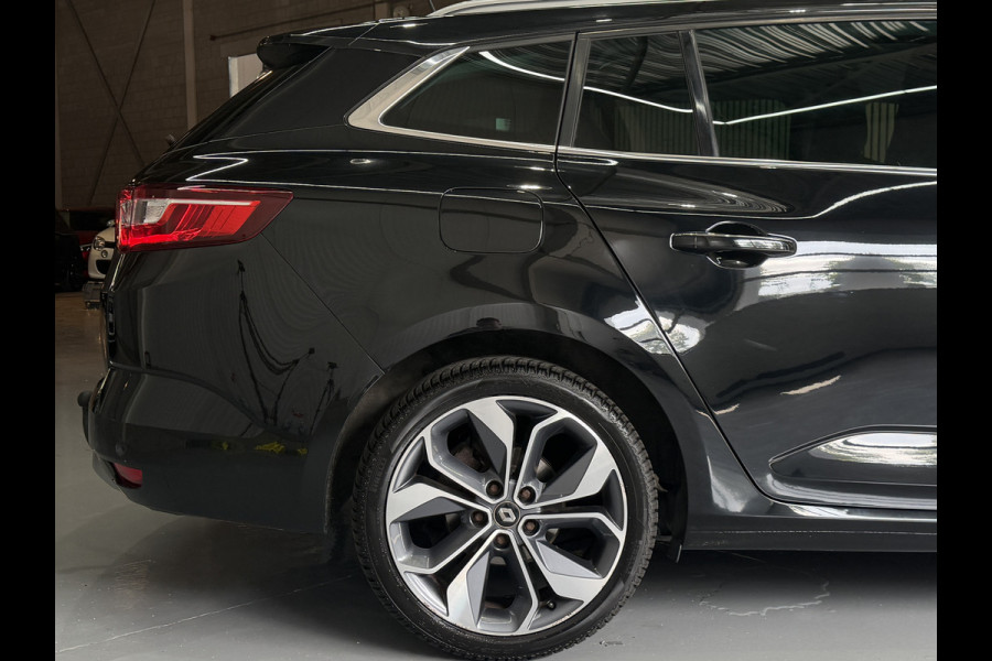 Renault Mégane Estate 1.6 TCe GT-Line EDC | Groot Navi | 18" | Camera | Led koplampen | Cruise control |
