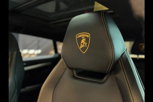 Lamborghini Urus 4.0 V8 |PANO|AKRAPOVIC|B&O|MASSAGE|CERAMIC|HuD|CARBON|SOFTCLOSE|360 CAMERA|GARANTIE 03/2027|23 INCH|650PK|BOMVOL!