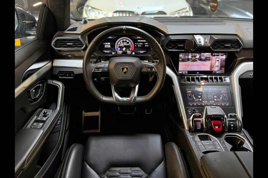 Lamborghini Urus 4.0 V8 |PANO|AKRAPOVIC|B&O|MASSAGE|CERAMIC|HuD|CARBON|SOFTCLOSE|360 CAMERA|GARANTIE 03/2027|23 INCH|650PK|BOMVOL!