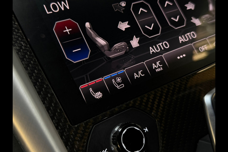 Lamborghini Urus 4.0 V8 |PANO|AKRAPOVIC|B&O|MASSAGE|CERAMIC|HuD|CARBON|SOFTCLOSE|360 CAMERA|GARANTIE 03/2027|23 INCH|650PK|BOMVOL!