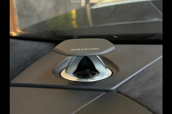 Lamborghini Urus 4.0 V8 |PANO|AKRAPOVIC|B&O|MASSAGE|CERAMIC|HuD|CARBON|SOFTCLOSE|360 CAMERA|GARANTIE 03/2027|23 INCH|650PK|BOMVOL!