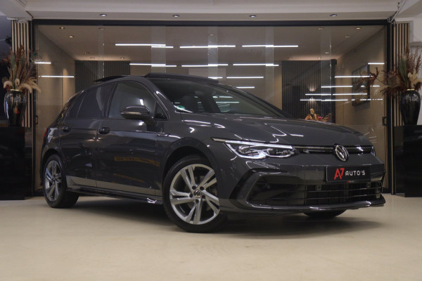 Volkswagen Golf 1.5 eTSI R-Line PANO/CAM/CARPLAY/KEYLES/IQ/ACC/VOL