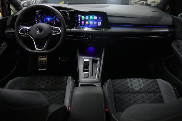 Volkswagen Golf 1.5 eTSI R-Line PANO/CAM/CARPLAY/KEYLES/IQ/ACC/VOL