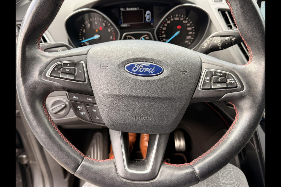 Ford Kuga 1.5 EcoBoost ST Line 150pk Trekhaak | Camera | Stoelverwarming | SYNC 3 | Dealer onderhouden