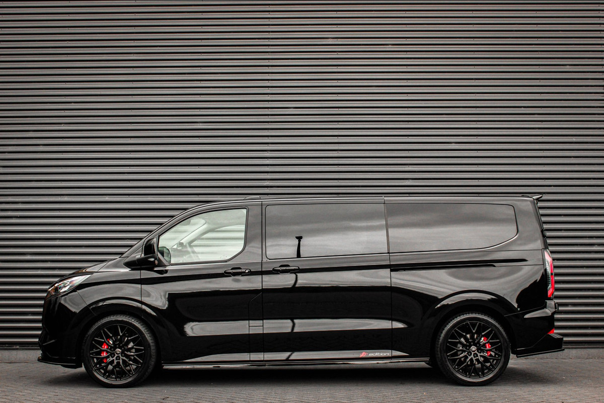 Ford E-Transit Cust. 320 L2H1 Limited 71 kWh DC DUBBEL CABINE / JB- EDITON / CAMERA / 370KM RANGE / APPLE CARPLAY DRIVERS- PACK