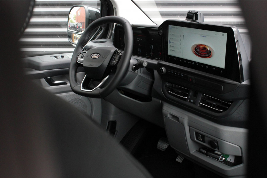 Ford E-Transit Cust. 320 L2H1 Limited 71 kWh DC DUBBEL CABINE / JB- EDITON / CAMERA / 370KM RANGE / APPLE CARPLAY DRIVERS- PACK