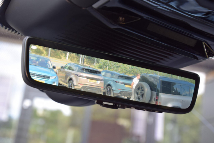 Land Rover Range Rover P510e SV PHEV