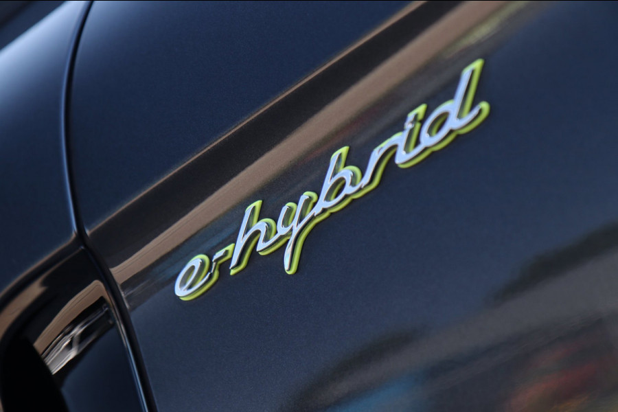 Porsche Panamera Porsche Panamera 2.9 4 E-Hybrid / PANO / BOSE / KEYLESS / VOLCANO GREY / BOVAG