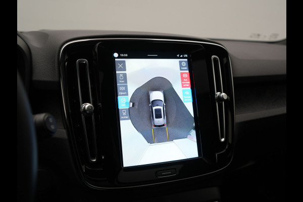 Volvo XC40 Recharge Ultimate 70 kWh 232pk Dealer O.H | Trekhaak Af Fabriek | Panodak | Adaptive Cruise | 360 Camera | Sportstoelen Memory & Verwarmd | Harman / Kardon | Keyless | Blis | Google Assistent | Stuur Verwarmd | Apple Carplay | DAB |