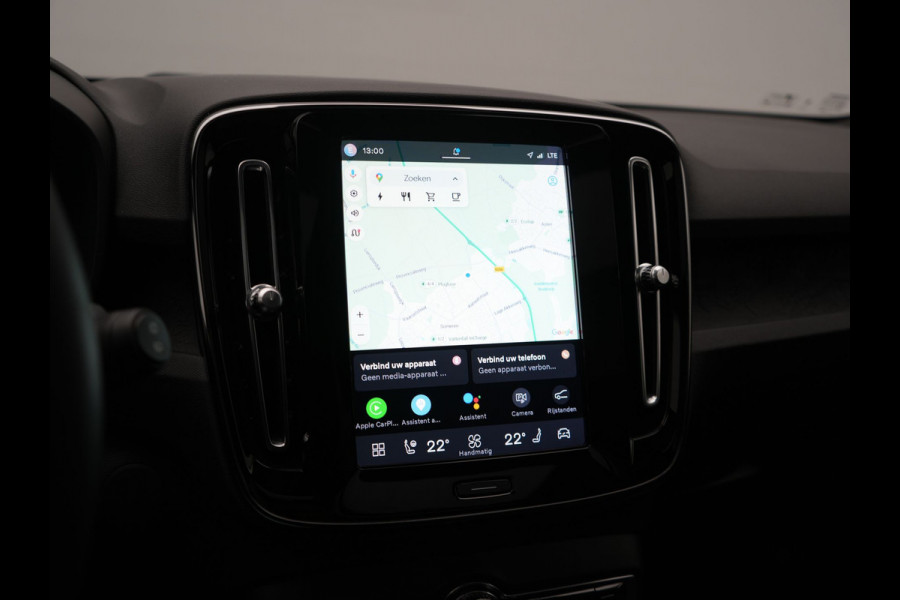 Volvo XC40 Recharge Ultimate 70 kWh 232pk Dealer O.H | Trekhaak Af Fabriek | Panodak | Adaptive Cruise | 360 Camera | Sportstoelen Memory & Verwarmd | Harman / Kardon | Keyless | Blis | Google Assistent | Stuur Verwarmd | Apple Carplay | DAB |