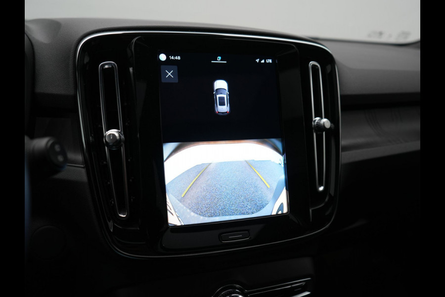 Volvo XC40 Recharge Ultimate 69 kWh 232pk | Trekhaak Af Fabriek | Panodak | Warmtepomp | 360 Camera | BLIS | Harman / Kardon | Adaptive Cruise | Sportstoelen Memory & Verwarmd | Keyless | Apple Carplay | Pilot Assist | DAB | 20"L.M |