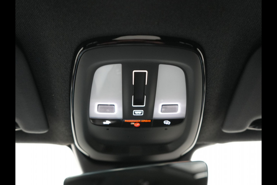 Volvo XC40 Recharge Ultimate 69 kWh 232pk | Trekhaak Af Fabriek | Panodak | Warmtepomp | 360 Camera | BLIS | Harman / Kardon | Adaptive Cruise | Sportstoelen Memory & Verwarmd | Keyless | Apple Carplay | Pilot Assist | DAB | 20"L.M |