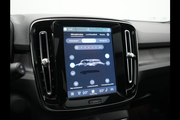 Volvo XC40 Recharge Ultimate 69 kWh 232pk | Trekhaak Af Fabriek | Panodak | Warmtepomp | 360 Camera | BLIS | Harman / Kardon | Adaptive Cruise | Sportstoelen Memory & Verwarmd | Keyless | Apple Carplay | Pilot Assist | DAB | 20"L.M |