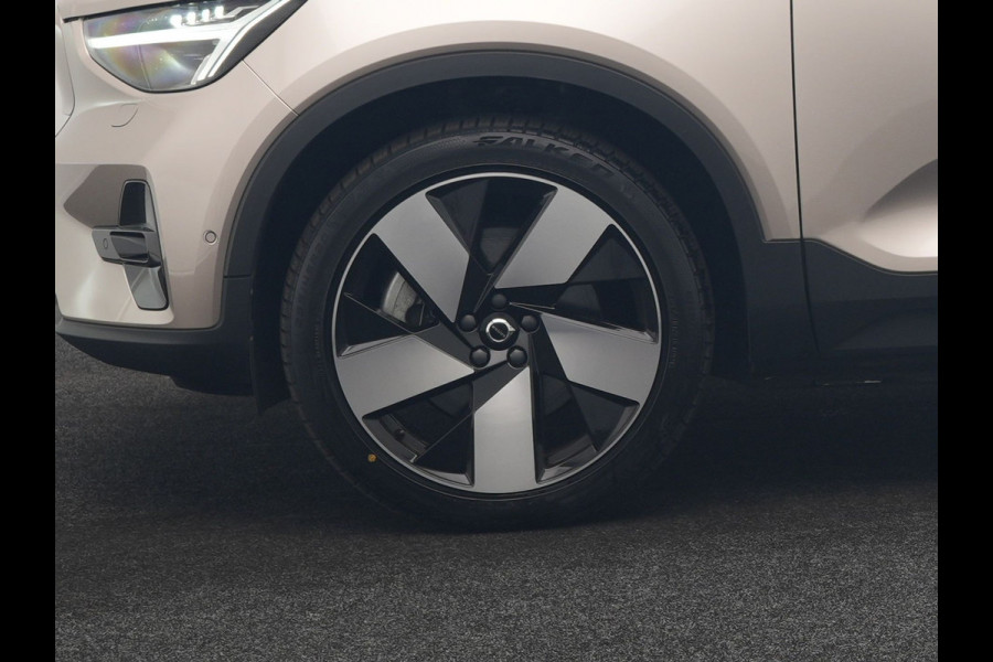 Volvo XC40 Recharge Ultimate 69 kWh 232pk | Trekhaak Af Fabriek | Panodak | Warmtepomp | 360 Camera | BLIS | Harman / Kardon | Adaptive Cruise | Sportstoelen Memory & Verwarmd | Keyless | Apple Carplay | Pilot Assist | DAB | 20"L.M |