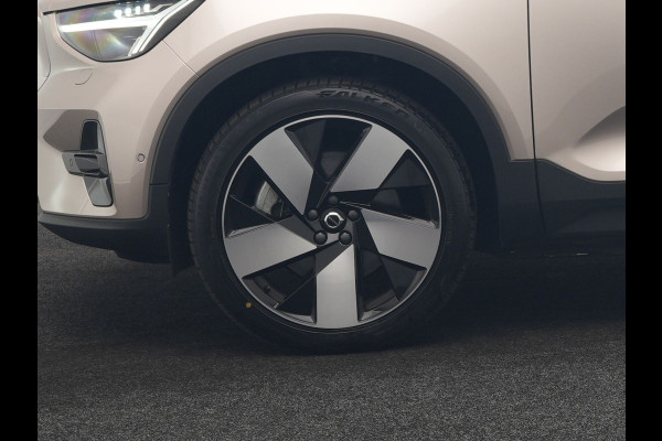 Volvo XC40 Recharge Ultimate 69 kWh 232pk | Trekhaak Af Fabriek | Panodak | Warmtepomp | 360 Camera | BLIS | Harman / Kardon | Adaptive Cruise | Sportstoelen Memory & Verwarmd | Keyless | Apple Carplay | Pilot Assist | DAB | 20"L.M |